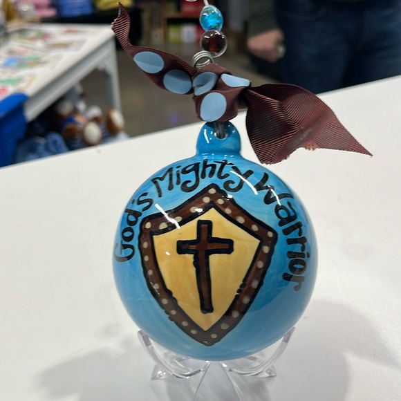Glory Haus “God’s Mighty Warrior” Ornament - Picture 1 of 4